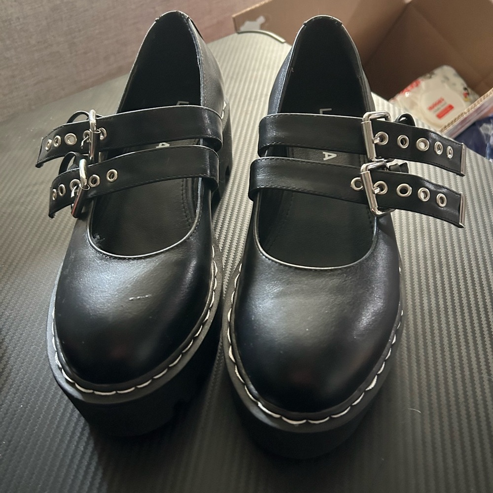 Black mary janes